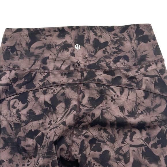 Lululemon In Movement Tight Legging 25" Mini Dusk Floral Antique Bark Black sz10 - Picture 9 of 10